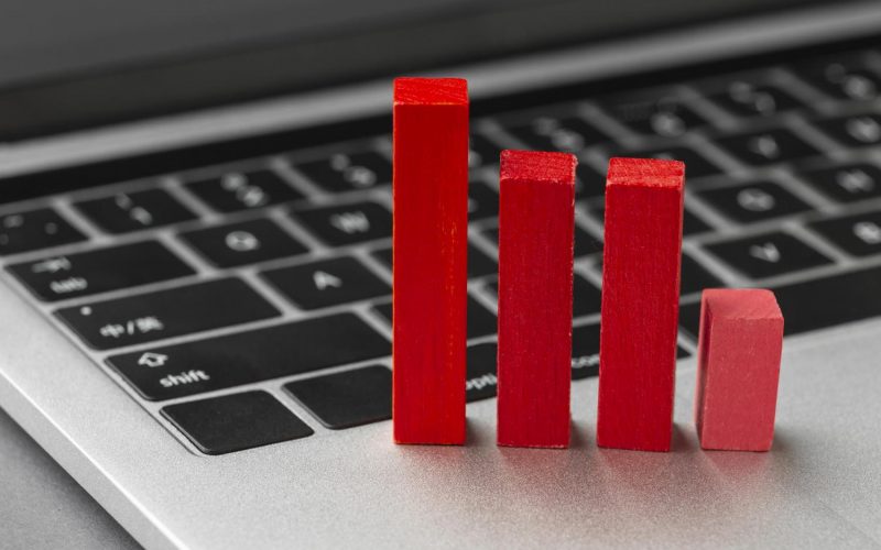 graphic-concept-with-blocks-laptop graphic-concept-with-blocks-laptop