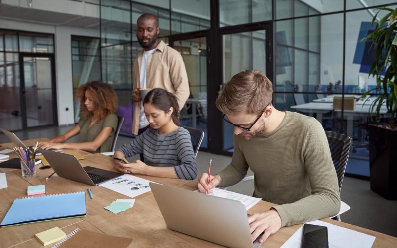 successful-business-people-group-young-multiracial-people-coworkers-working-together-modern successful-business-people-group-young-multiracial-people-coworkers-working-together-modern